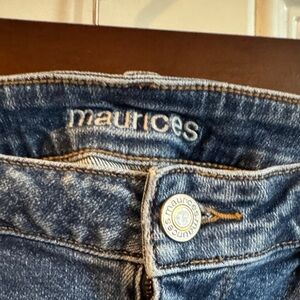 Maurices High-Rise Dark Blue Denim Jeans. Size 32 straight legs.